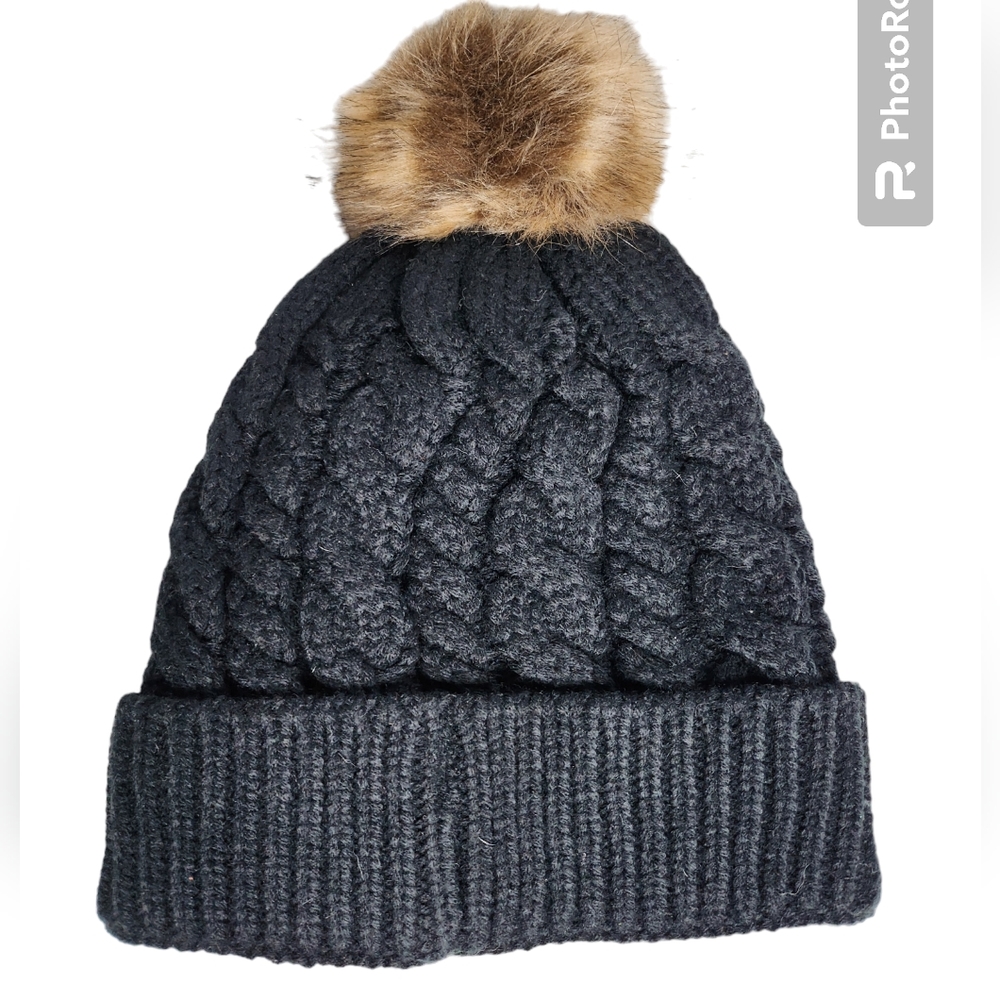 NWOT Women's Beanie with Pompom - Picture 2 of 2